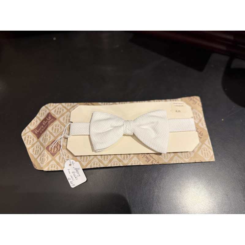 White Vintage Henry Bucks Bow Tie