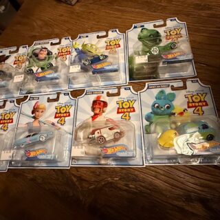 8 Hot Wheels Diecast Disney Pixar Toy