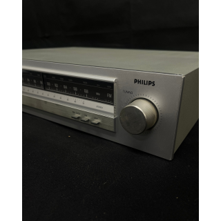 1985 Phillips F2116 Stereo Tuner