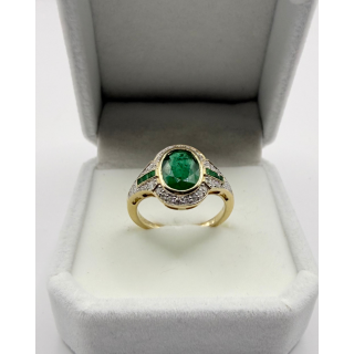 14ct Emerald & Diamond Ring