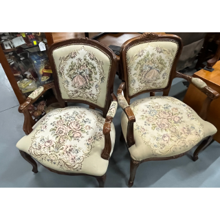 2x Vintage Chairs